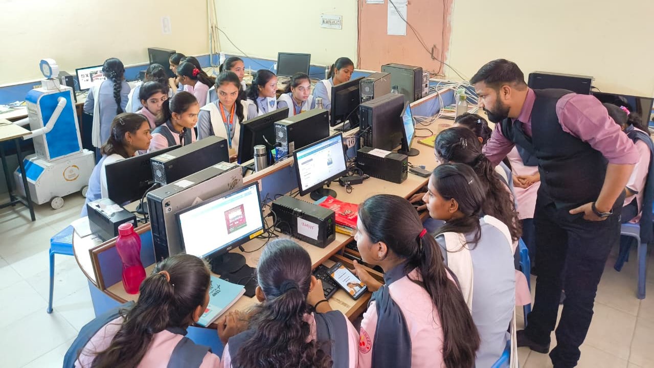 Students participating in a college programme